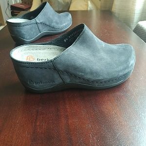 Berkemann Brand New Leather Black Nubuck slippers
